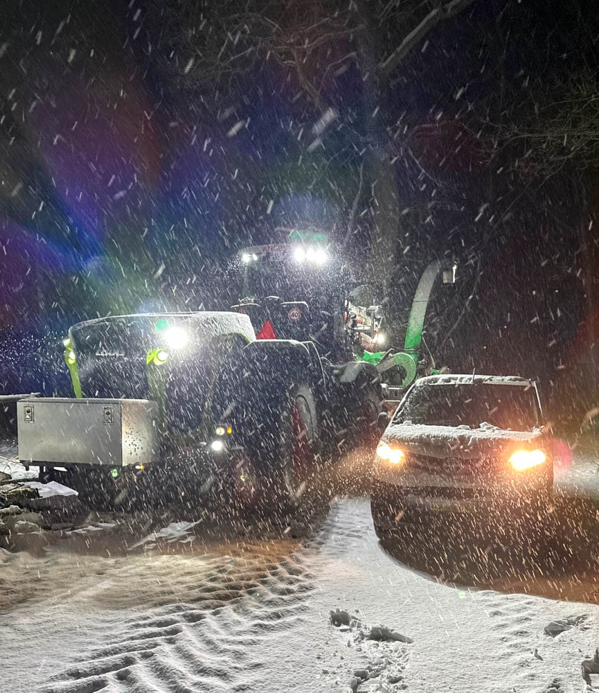 Traktor i sne